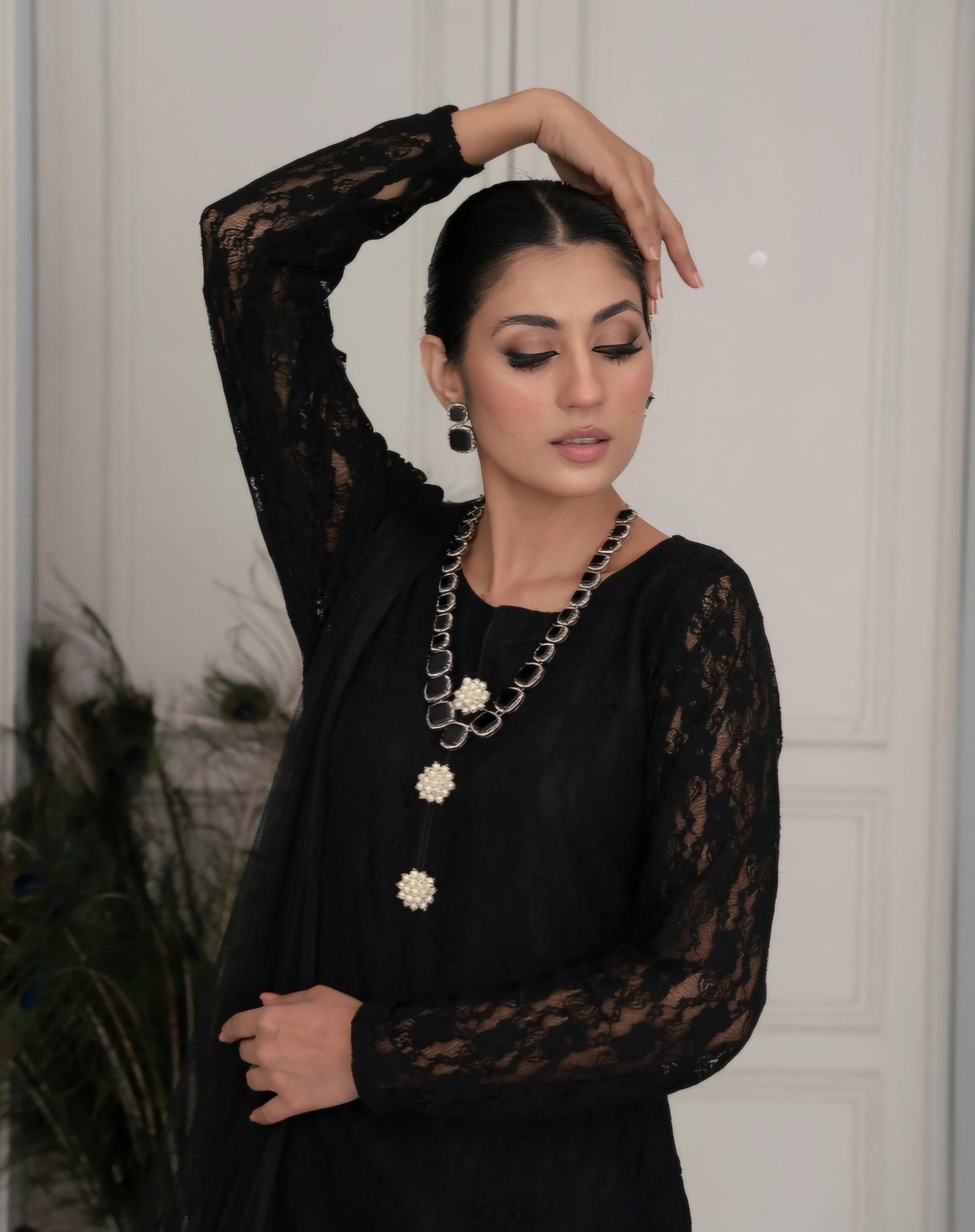 Nayab-Black Lace Dress